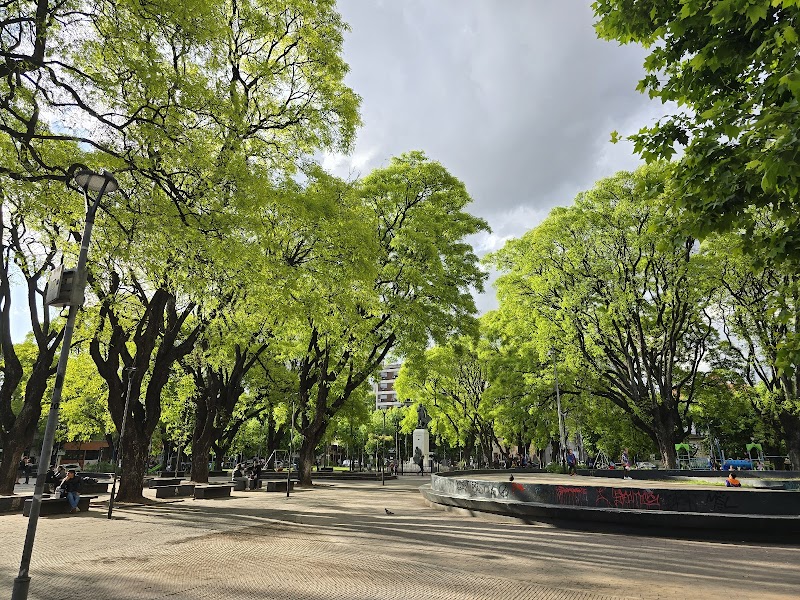 Plaza Domingo Faustino Sarmiento
