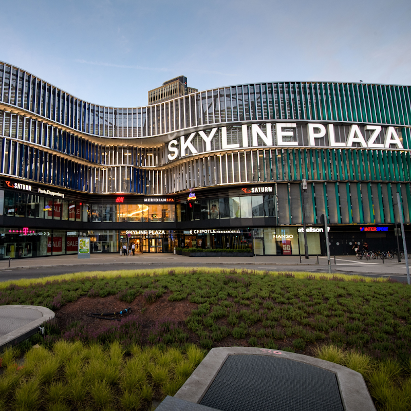 Skyline Plaza