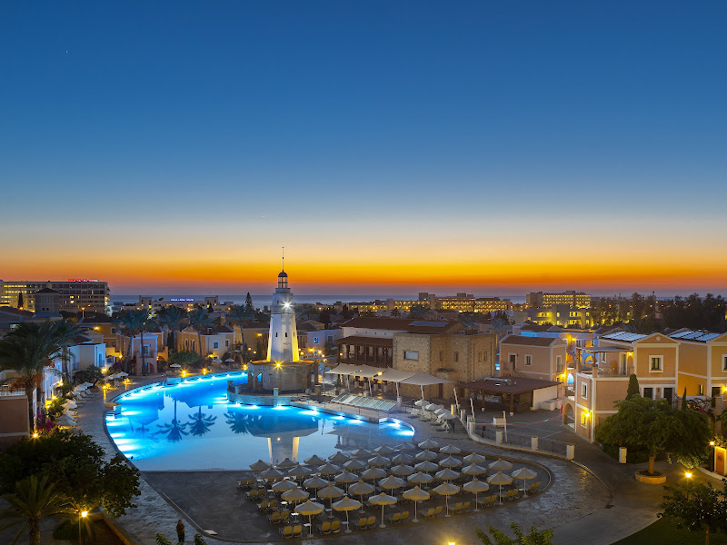 Aliathon Resort