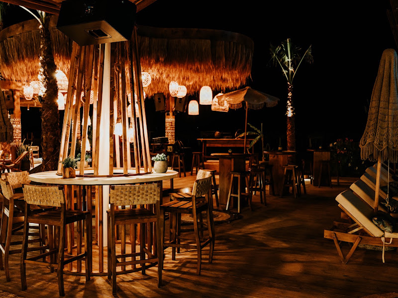 Almira Beach Bar