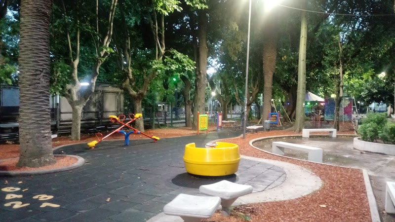 Plaza Remedios de Escalada de San Martín