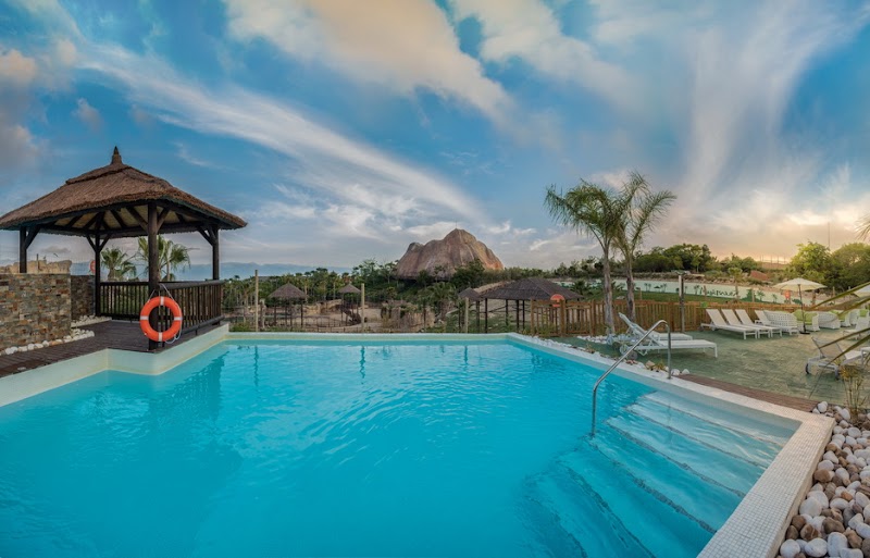 Magic Natura Animal, Water Park & Polynesian Lodge Resort