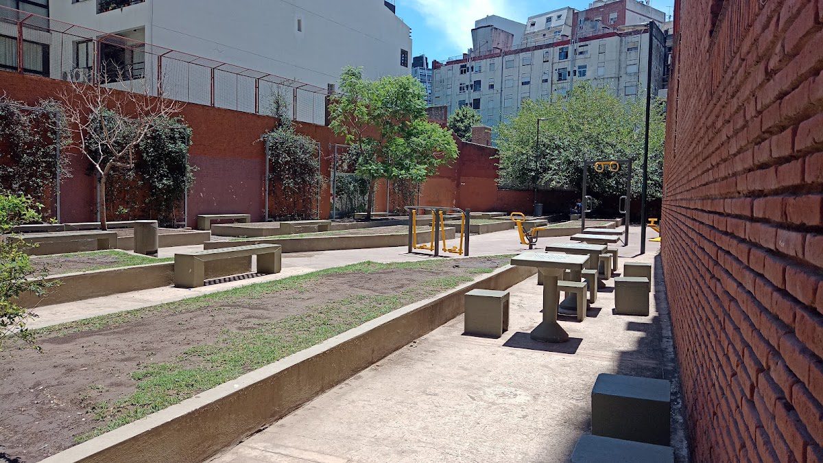 Plaza Jacarandá