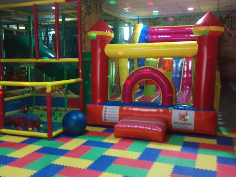 Parque de Bolas. MAGIC LAND