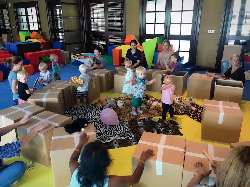 Baby Sensory Toddler Sense Mini Professors Messy Play @ Marina Mansions 
Tower