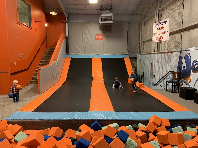 i-Jump Trampoline Park