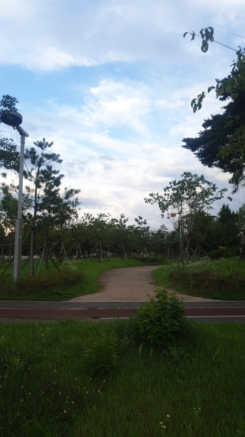 Asan Techno Valley Lake Park