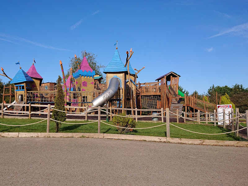 Twinlakes Outdoor Waterpark