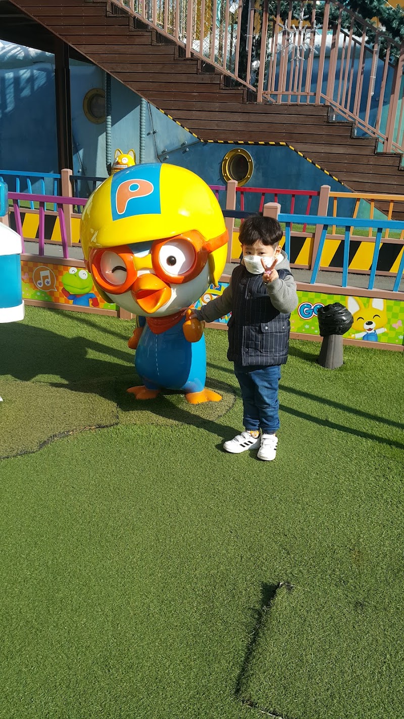 Pororo Village