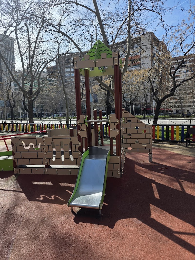 Parque infantil Castellana 182