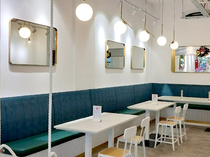 AM:PM CAFE