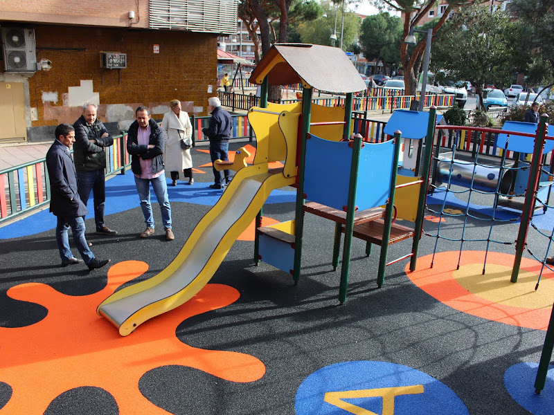 Área de juegos Infantiles (Av. de España)