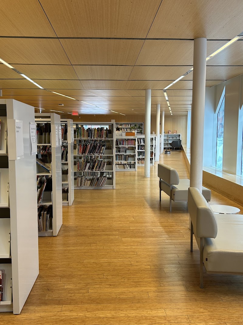 Marc-Favreau Public Library
