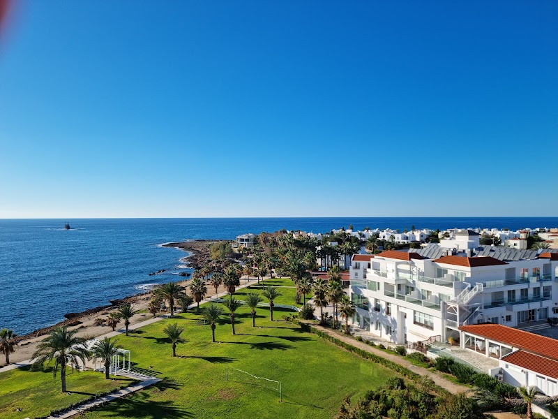 King Evelthon Beach Hotel and Resort