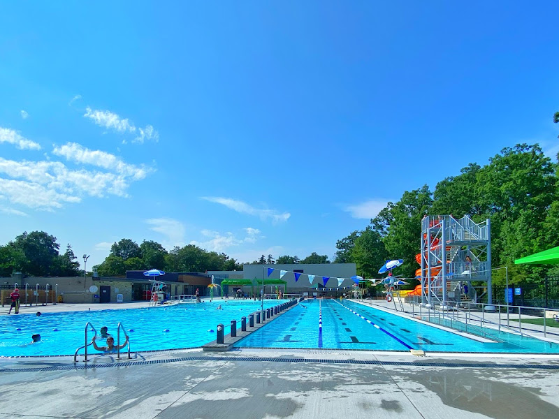 Mountainside Pool & Splash Park