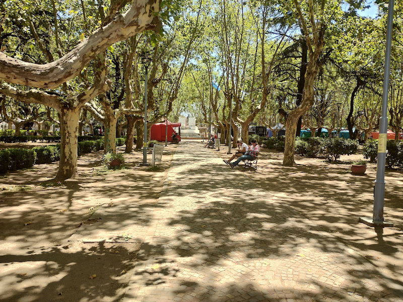 José C. Paz - Plaza Belgrano.