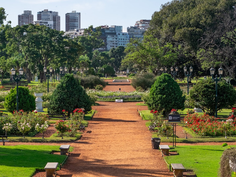 Paseo El Rosedal