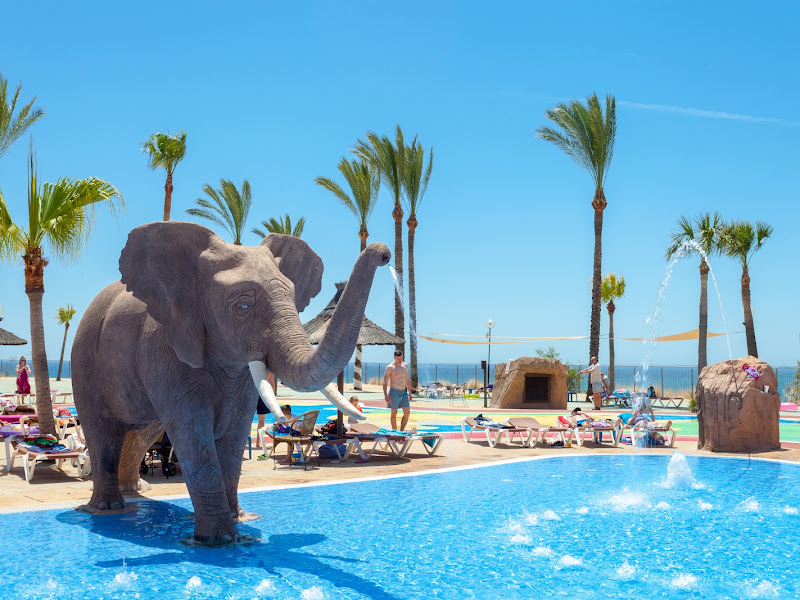 Holiday World Beach Club