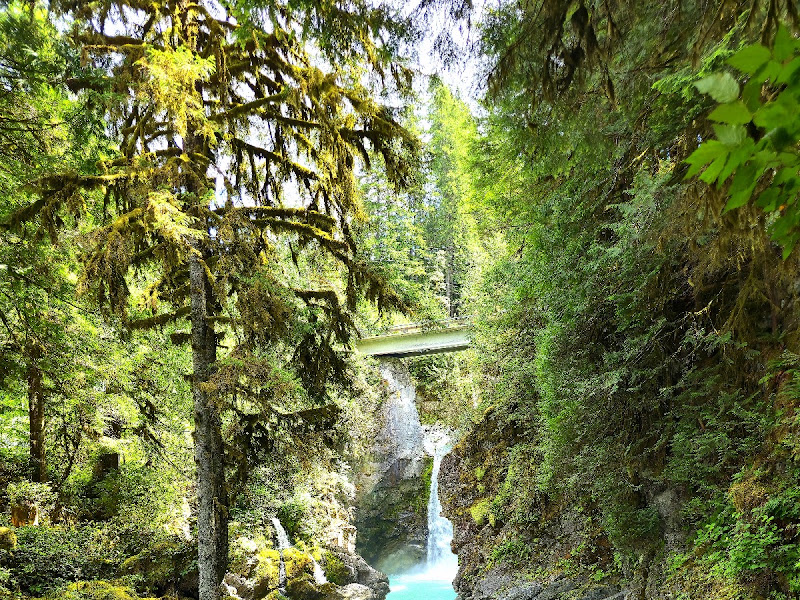 Mamquam Falls