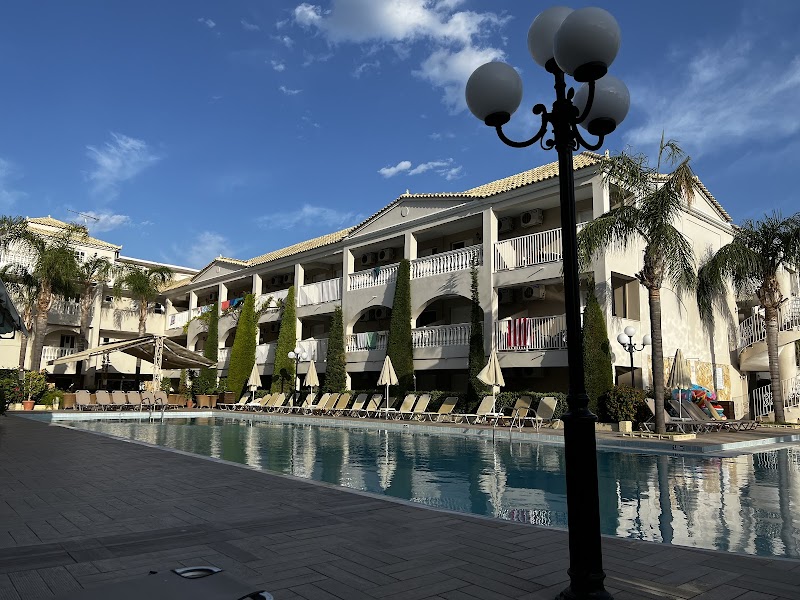 Planos Bay Hotel