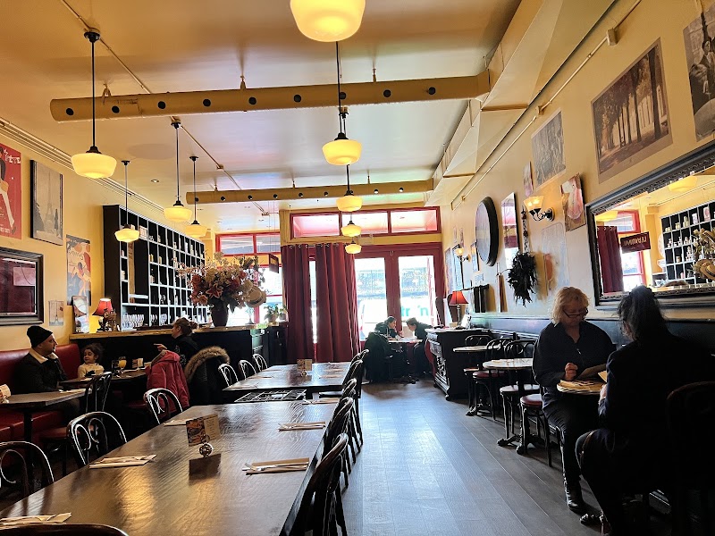 Paris Crêpes Café