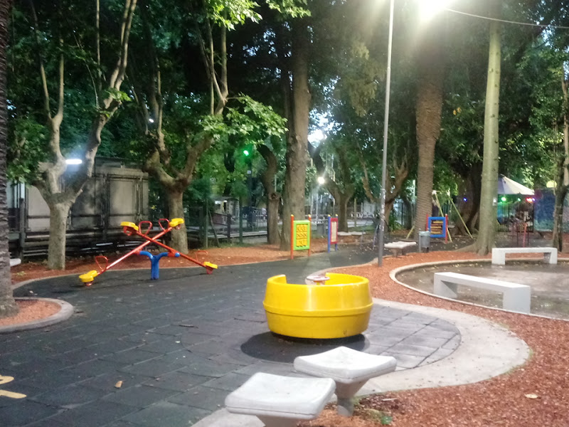 Plaza Remedios de Escalada de San Martín
