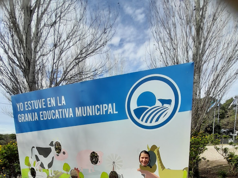 Granja Municipal de Almirante Brown
