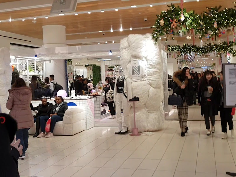 Toronto Eaton Centre