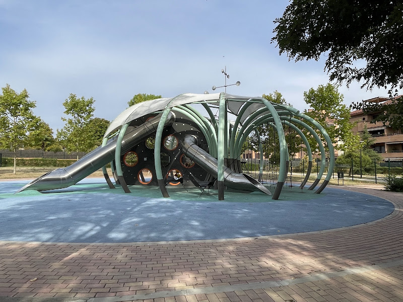 Miguel hernandez Park