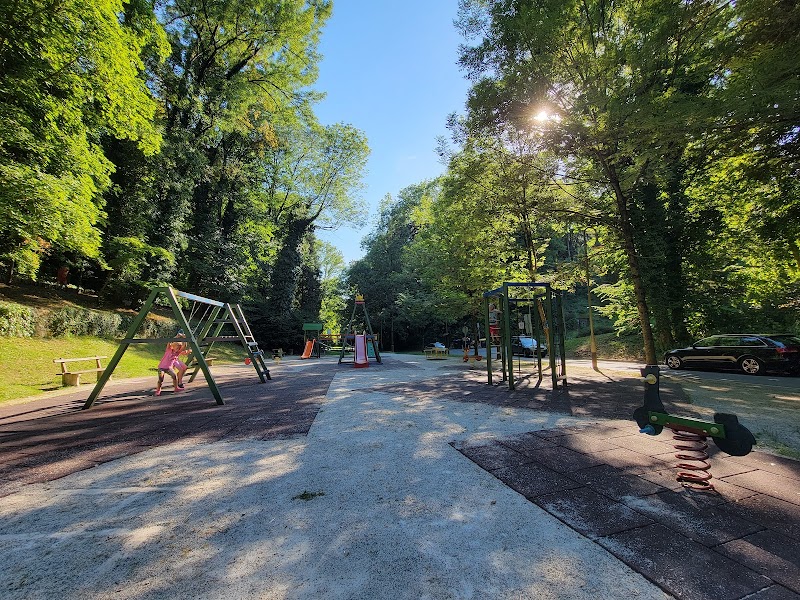 Dječje igralište Dubravkin put