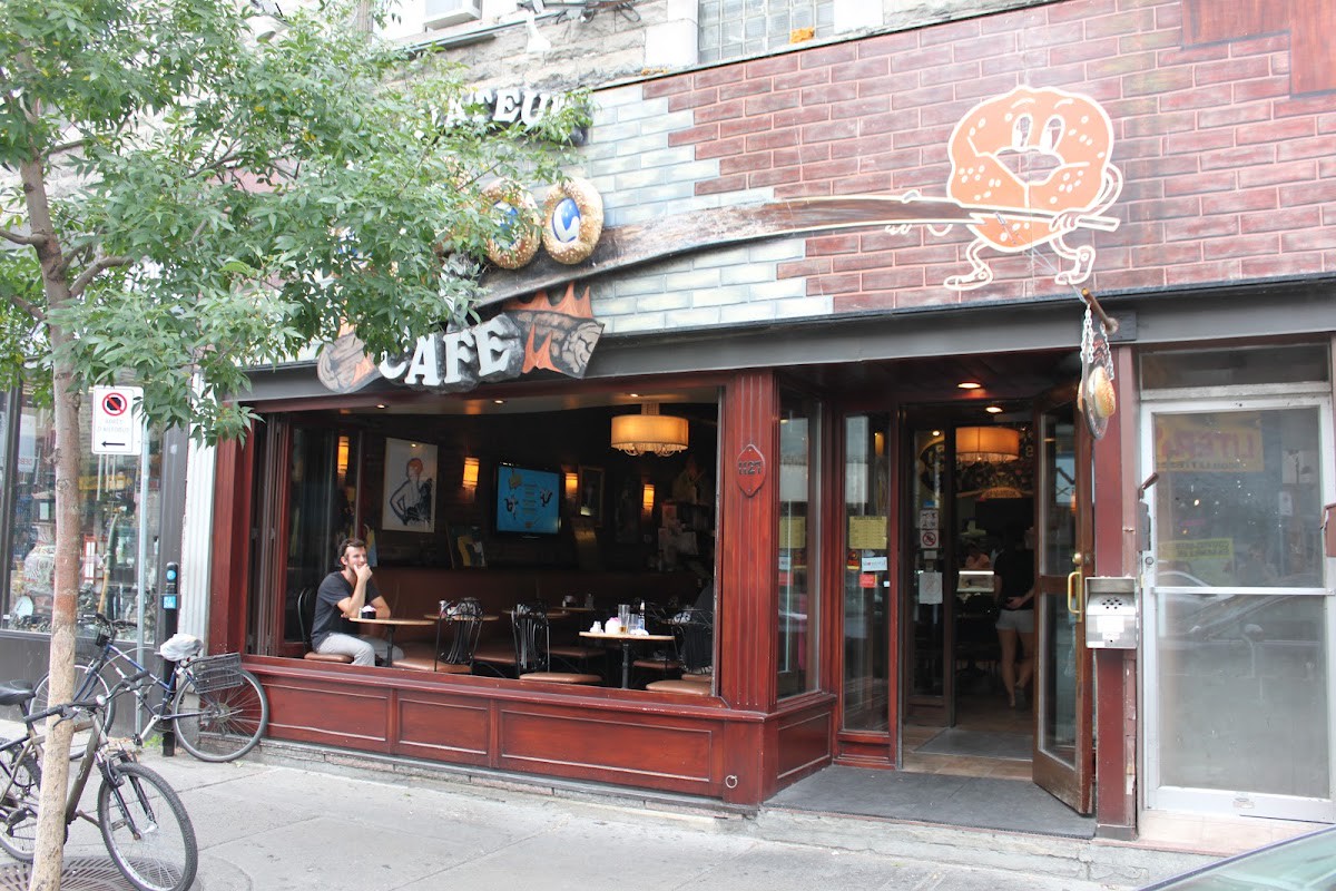 St-Viateur Bagel & Café Mont-Royal