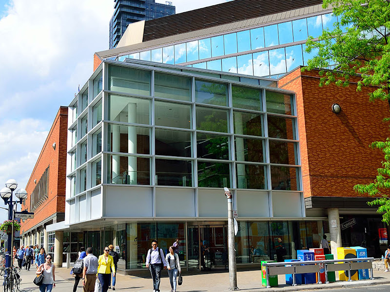 Toronto Public Library - Toronto Reference Library
