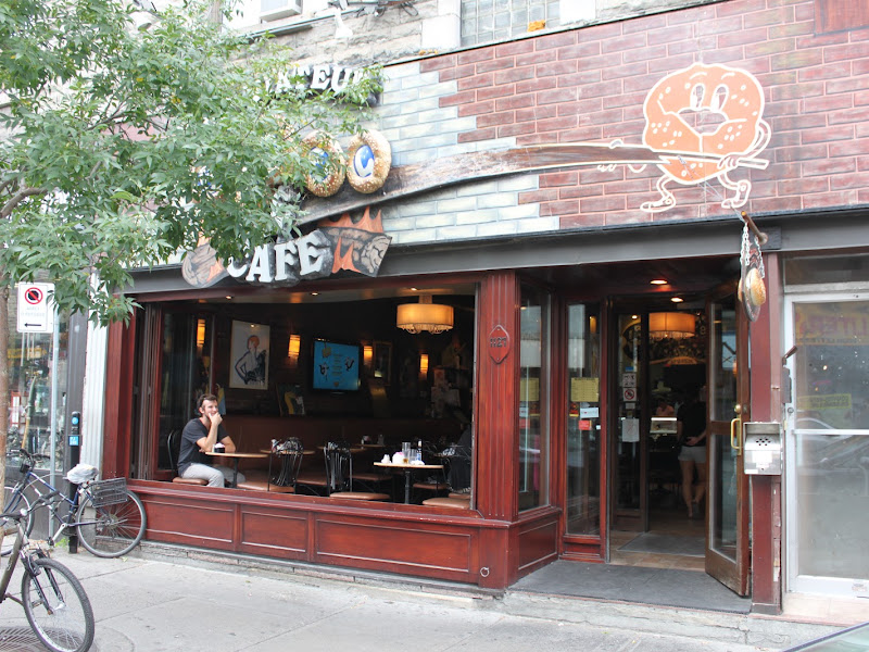 St-Viateur Bagel & Café Mont-Royal