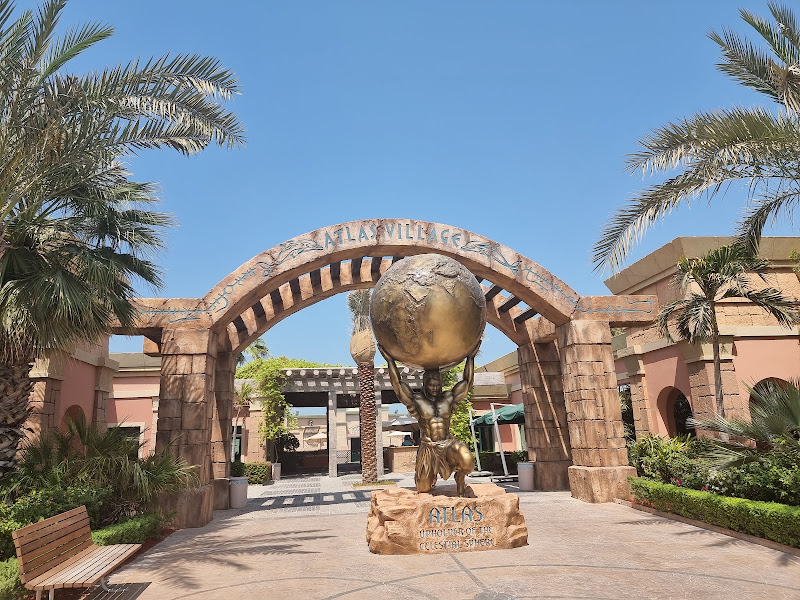 Atlantis Aquaventure Waterpark Monorail Station